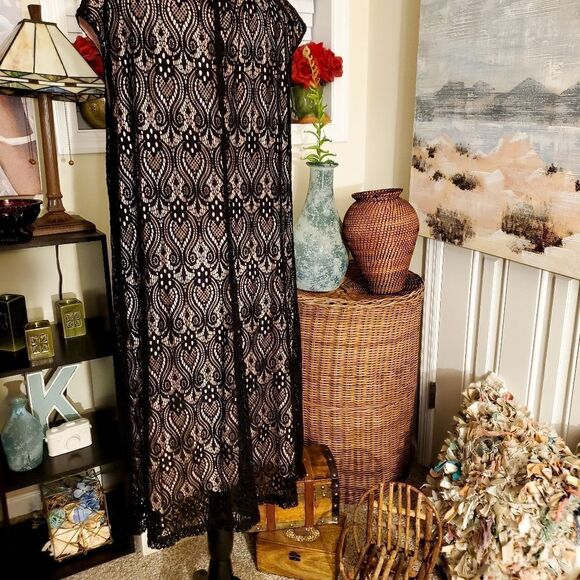 Connected Apparel Sleeveless Overlay Dress - Picture 5 of 15